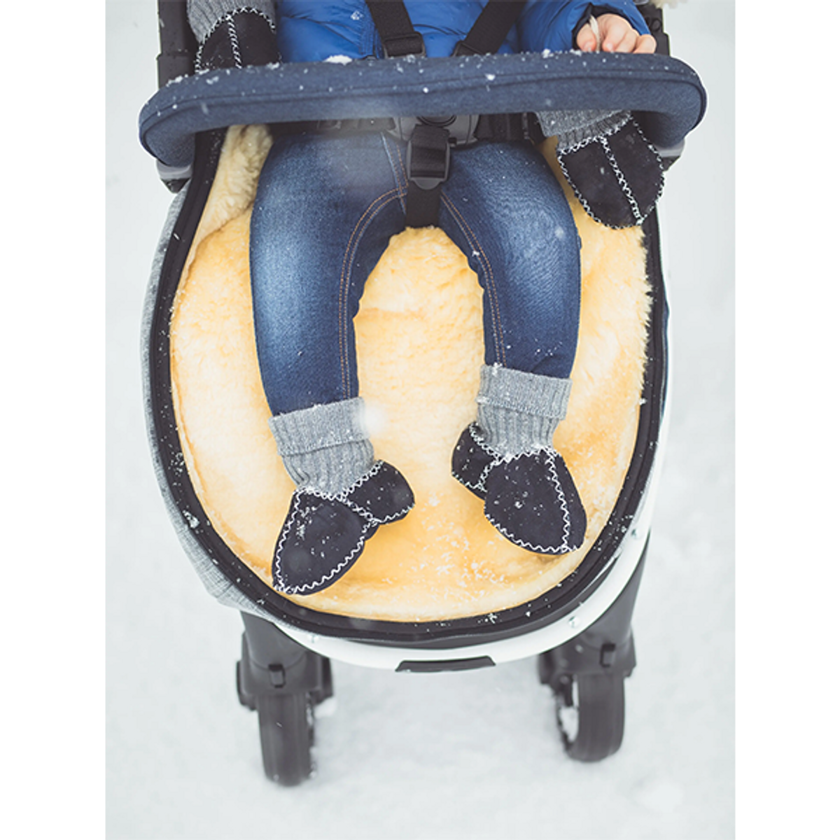 Fillikid | Babytøfler i lammeskinn | Marine